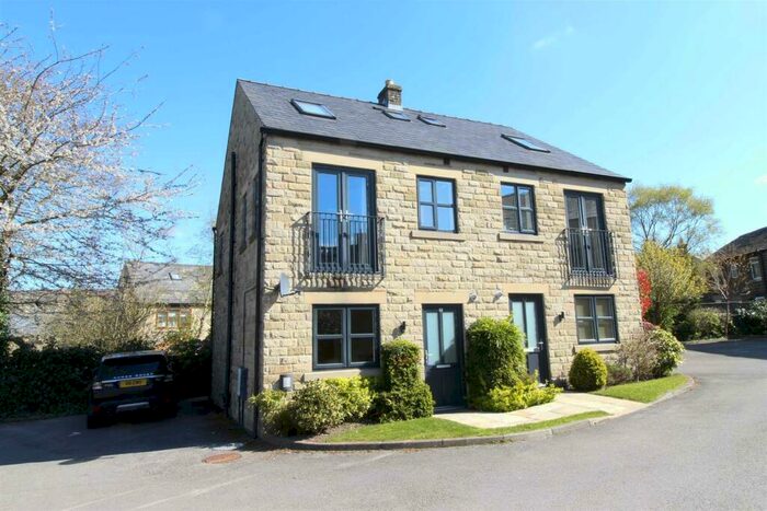 1 Bedroom Flat To Rent In Torside Mews, Hadfield, Glossop, SK13