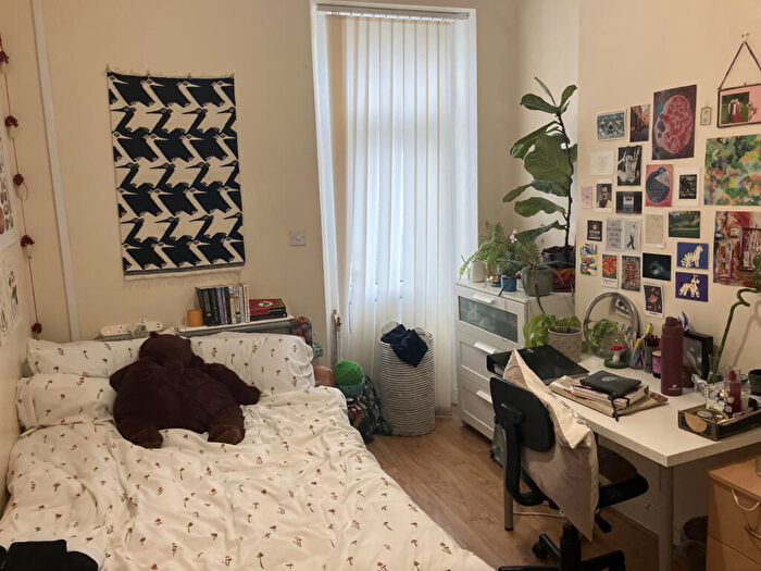 5 Bedroom Terraced House To Rent In Donald Street, Cardiff, CF24