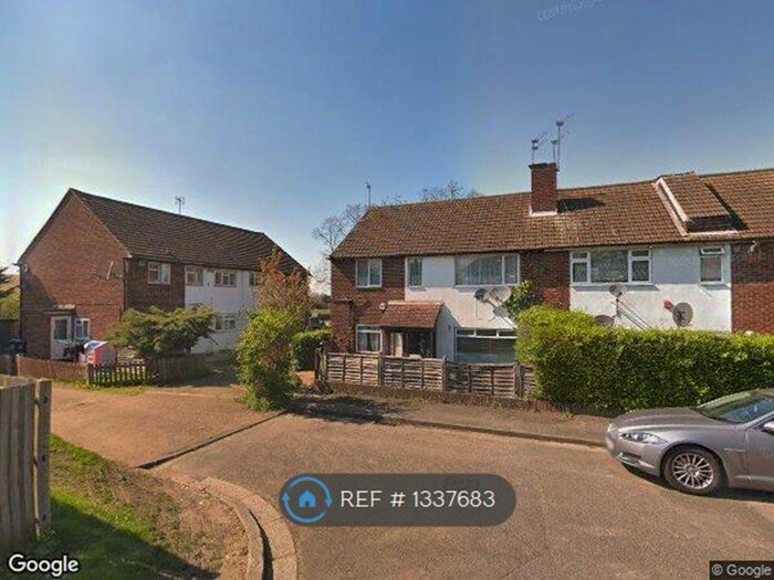 4 Bedroom Maisonette To Rent In New Court, Northolt, UB5