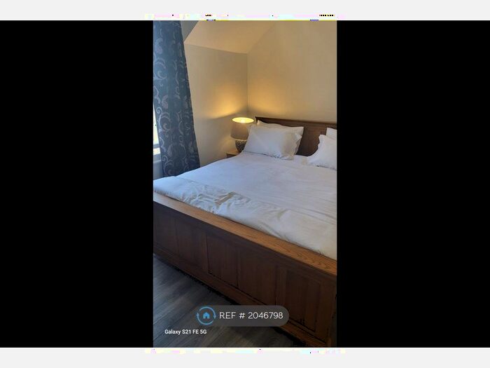 3 Bedroom Flat To Rent In Montagu Street, Kettering, NN16