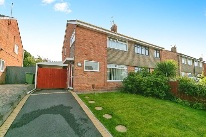 3 Bedroom Semi-detached House For Sale In Hartford Close, Prenton, CH43