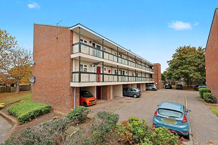 1 Bedroom Flat For Sale In Badburgham Court, Waltham Abbey, EN9