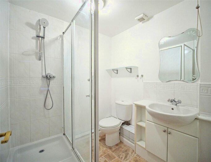 4 Bedroom Terraced House To Rent In Britton Gardens, Kingswood, Bristol, BS15