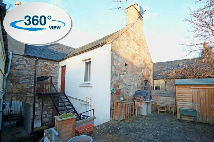 2 Bedroom Flat To Rent In High Street, Nairn IV12