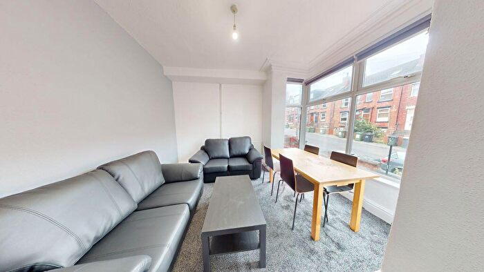 3 Bedroom House To Rent In Wrangthorn Avenue, Hyde Park Leeds, LS6