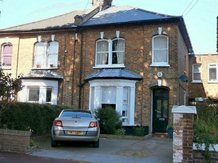 2 Bedroom Flat To Rent In Alexandra Road, Southend-On-Sea, SS1