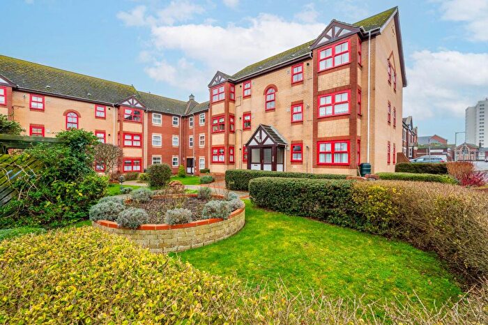 2 Bedroom Flat For Sale In Alexandra Road, Lowestoft, NR32