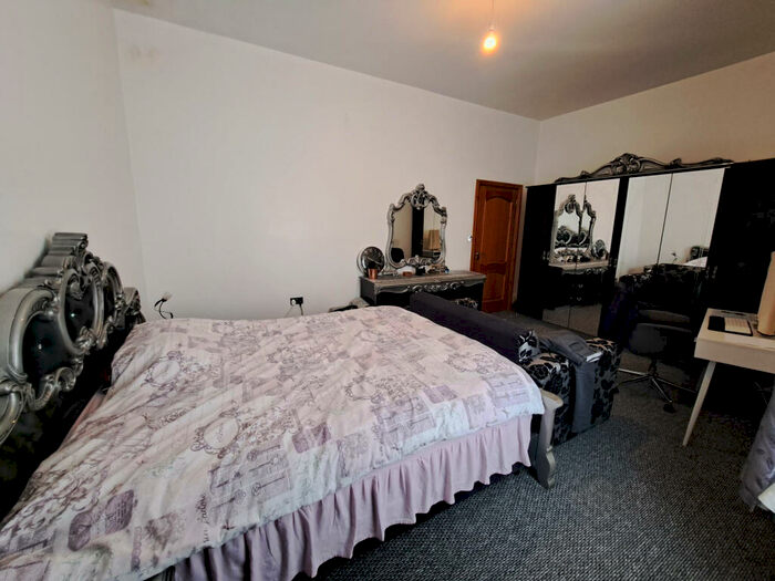 3 Bedroom Terraced House To Rent In Mossley Road, Ashton-under-lyne, OL6