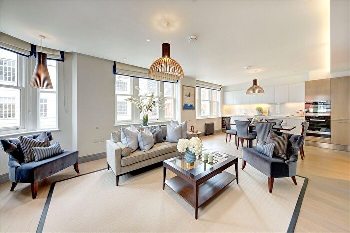 2 Bedroom Flat To Rent In Southampton Street, London, WC2E