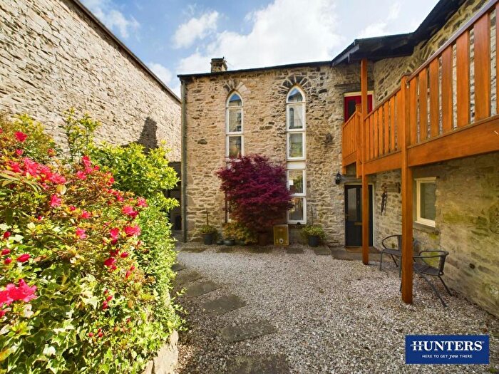 3 Bedroom Flat For Sale In Highgate, Kendal, LA9