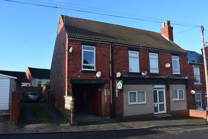 1 Bedroom Flat To Rent In Flat, Queen Street, Pilsley, S45
