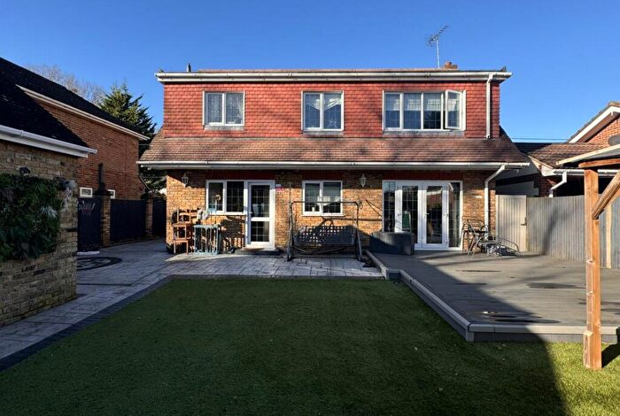 4 Bedroom House To Rent In Mill Lane, SL3