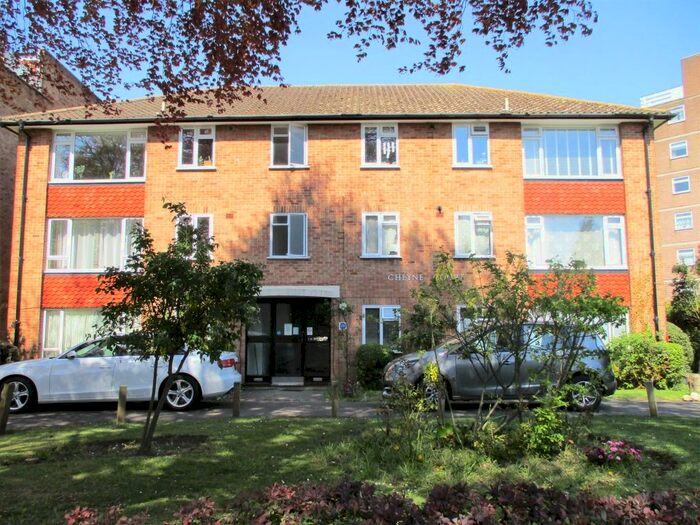 2 Bedroom Flat To Rent In Beddington Gardens, Wallington, SM6