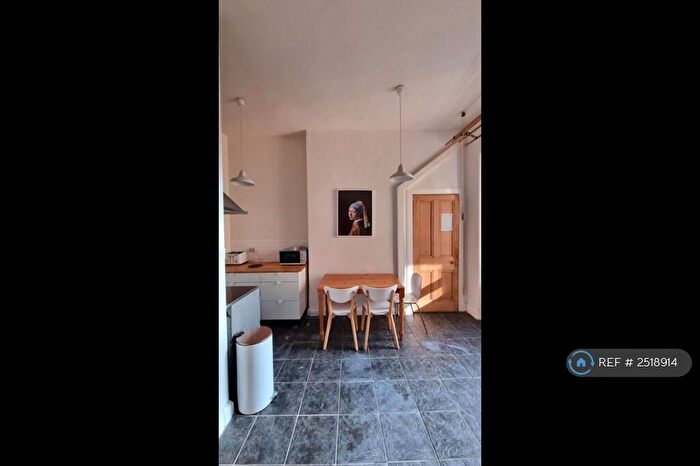 1 Bedroom Flat To Rent In Pirrie Street, Edinburgh, EH6