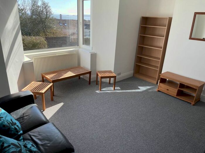 1 Bedroom Flat To Rent In Montpelier Terrace, Ffynone, Uplands, Swansea, SA1