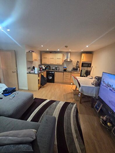 2 Bedroom Flat For Sale In Spacious -Bedroom, -Bathroom Flat, IG11