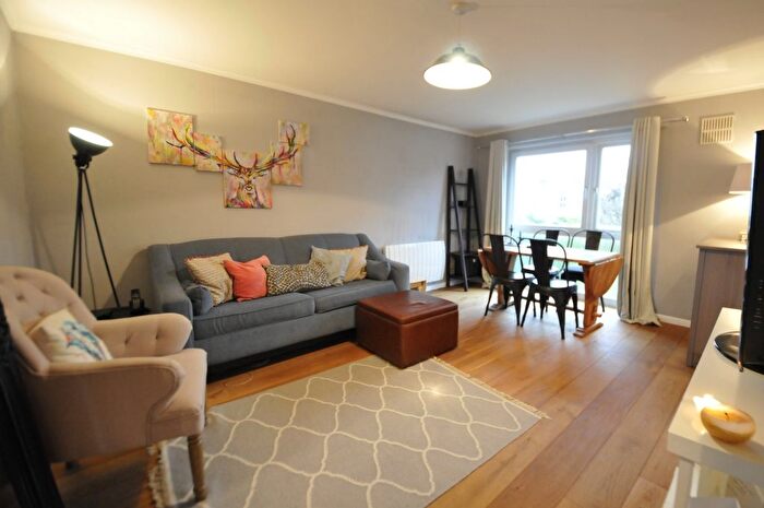 1 Bedroom Flat To Rent In Millman Court, Sunfields Place, Blackheath, SE3