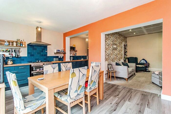 4 Bedroom Semi-detached House For Sale In Linton Road, Shoeburyness, Southend-On-Sea, Essex, SS3