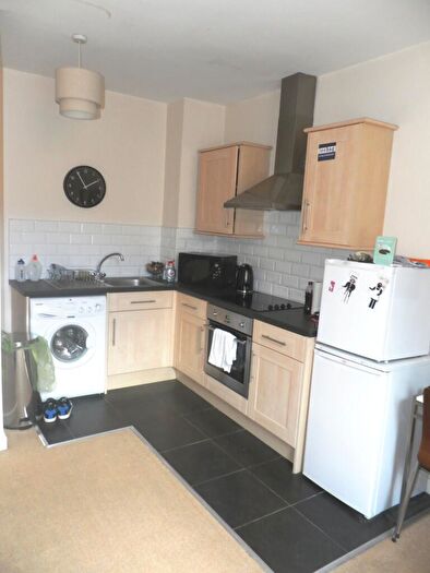 1 Bedroom Flat To Rent In Queen Street, Morley, LS27