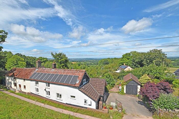 3 Bedroom Semi-Detached House For Sale In Kentisbeare, Cullompton, EX15