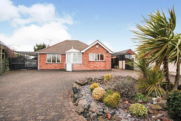 3 Bedroom Detached Bungalow To Rent In College Street, Nuneaton, CV10