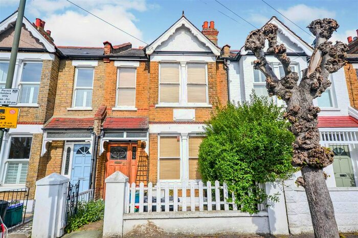 2 Bedroom Property To Rent In Edna Road, London, SW20