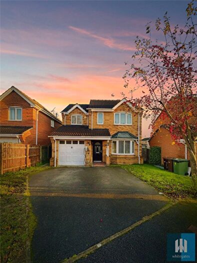 4 Bedroom Detached House For Sale In Spring Close, Kinsley, Pontefract, West Yorkshire, WF9