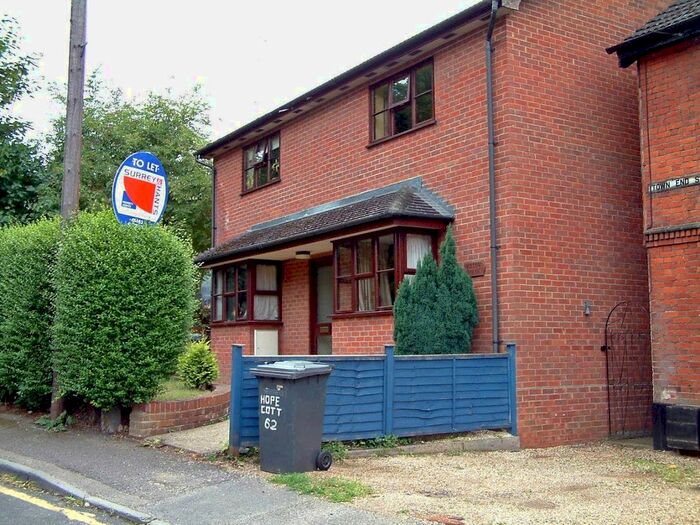 1 Bedroom Flat To Rent In Town End Street, Godalming, GU7