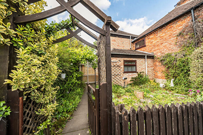 3 Bedroom House For Sale In Henley Road, Oxford, OX4