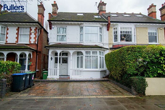 6 Bedroom Terraced House For Sale In Fernleigh Road, Winchmore Hill, N21