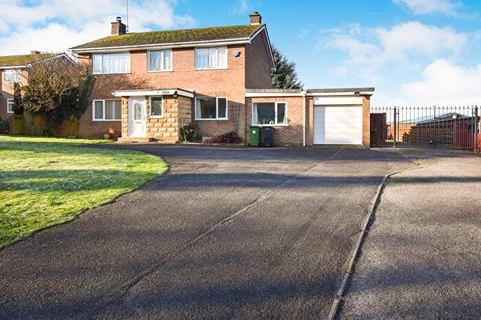 4 Bedroom Detached House For Sale In Thackers Close, Wansford, PE8