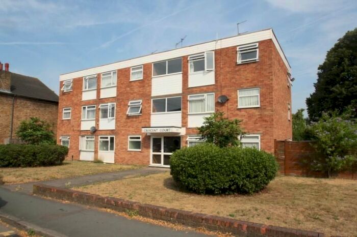 1 Bedroom Flat To Rent In Richmond Road, Staines-Upon-Thames, Surrey, TW18