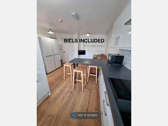 6 Bedroom Terraced House To Rent In Guildford Park Avenue, Guildford, GU2