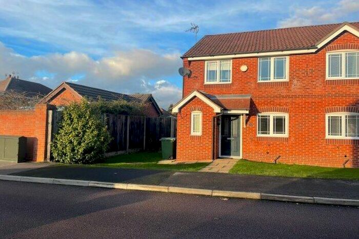 3 Bedroom Semi-Detached House To Rent In Mansfield Woodhouse, Mansfield, NG19