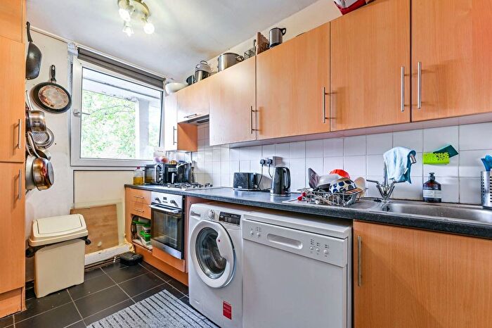 3 Bedroom Maisonette For Sale In Robert Street, Regent's Park, London, NW1