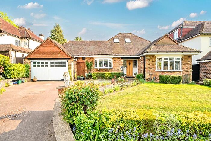 4 Bedroom Bungalow For Sale In Heathdene Road, Wallington, Surrey, SM6