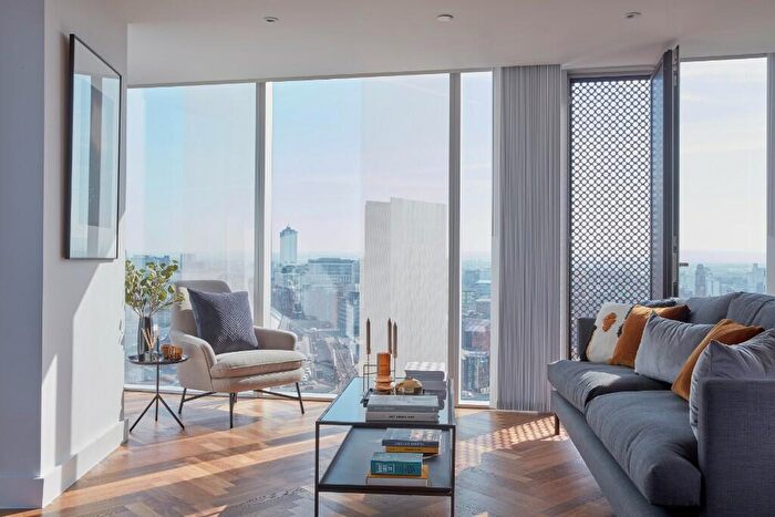 2 Bedroom Apartment To Rent In The Residences Manchester, Deansgate Square, Greater Manchester, M15