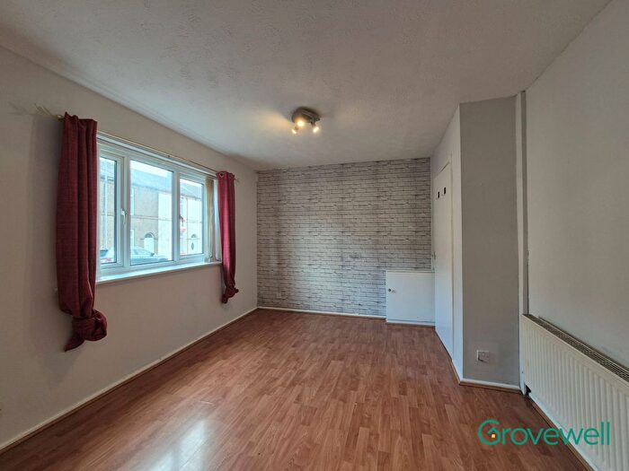 1 Bedroom Maisonette To Rent In St. Thomas Court, Bury, BL9