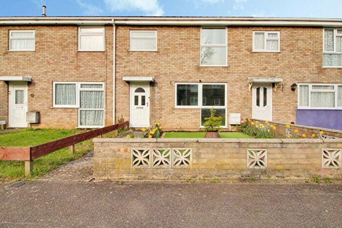 3 Bedroom Terraced House For Sale In Sandfields Road, St. Neots, PE19