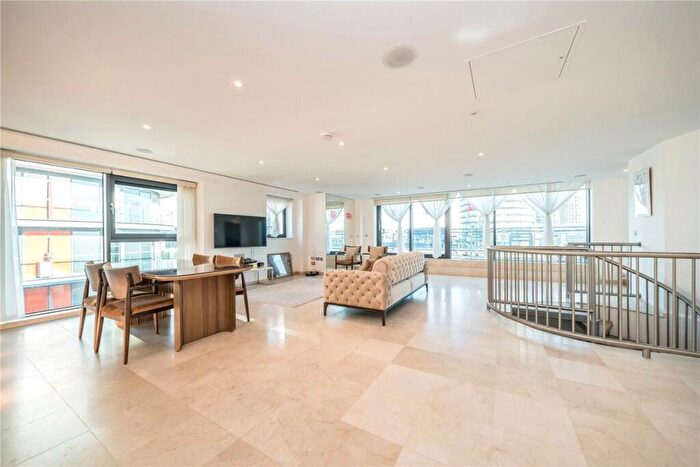 2 Bedroom Flat To Rent In Millharbour, Canary Wharf, E14