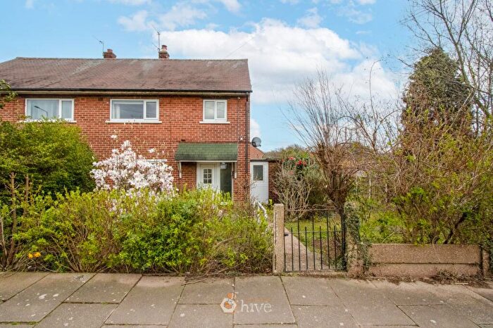 3 Bedroom Semi Detached House For Sale In Everingham Road, Cantley, Doncaster, DN4