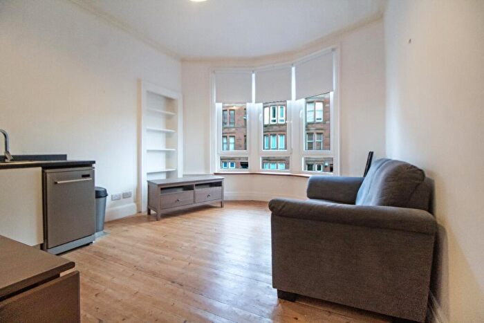 1 Bedroom Flat To Rent In Torrisdale Street, Queens Park, Glasgow, G42