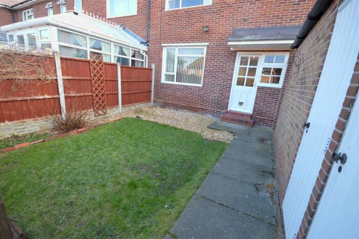 3 Bedroom Terraced House To Rent In Mellock LaneNestonCheshire, CH64