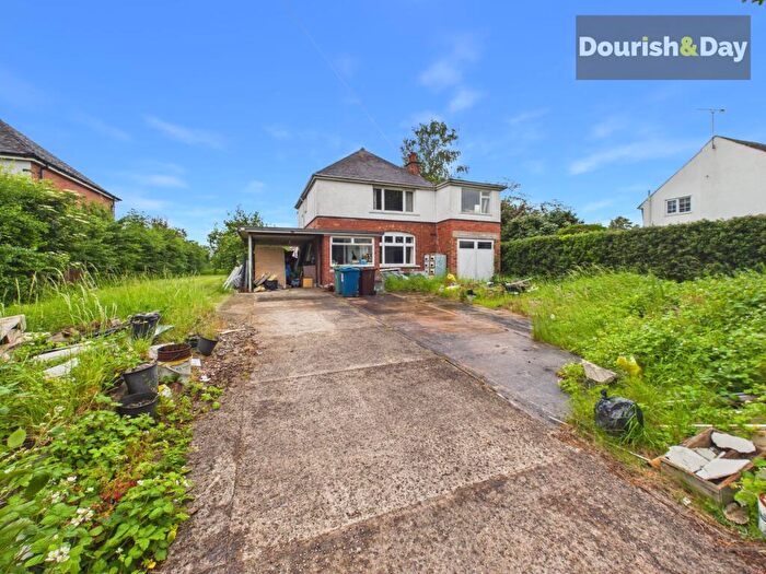 4 Bedroom Detached House For Sale In Eccleshall Road, Great Bridgeford, ST18