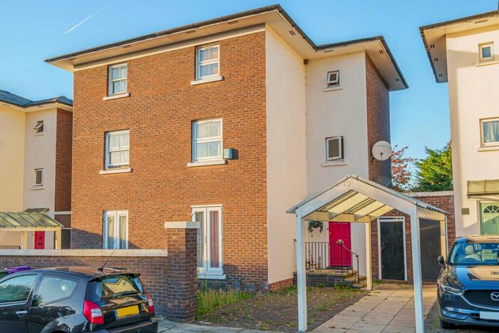 4 Bedroom House To Rent In Sextant Avenue, Isle Of Dogs, London, E14