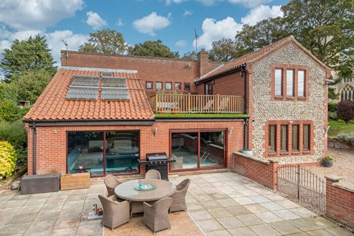 5 Bedroom Detached House For Sale In The Street, Knapton, North Walsham, NR28