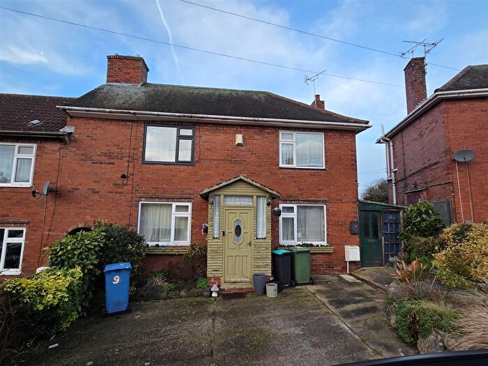 3 Bedroom End Terrace House For Sale In Lilac Grove, Church Warsop, Mansfield, NG20