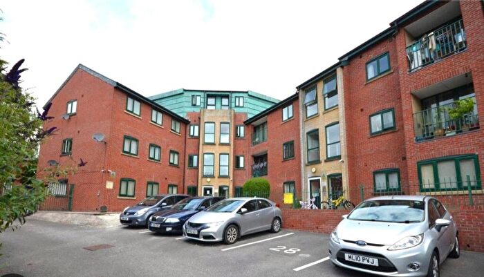1 Bedroom Apartment To Rent In Plymouth Point, - Birch Lane, Manchester, Greater Manchester, M13