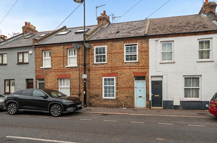 3 Bedroom Terraced House For Sale In Arthur Road, Windsor, Berkshire, SL4