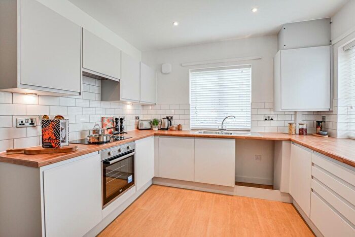 3 Bedroom Town House To Rent In Blackbird Mews, Sheffield, S2